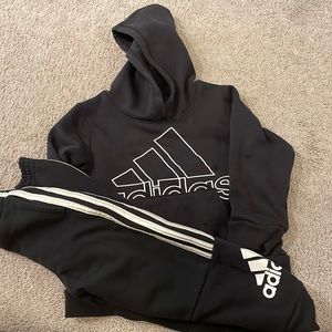 Toddler boys adidas sweatsuit